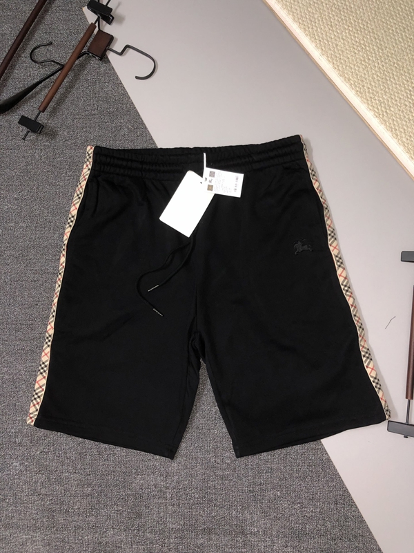 ブランドハーフパンツ正面デザイン